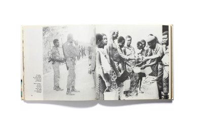 1978_Mobutu_et_la_guerre008