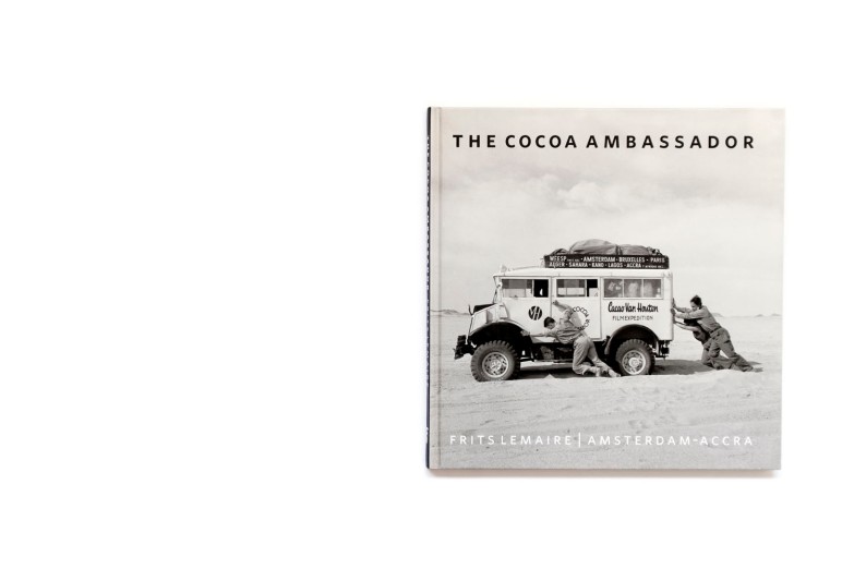 Title: The Cocoa Ambassador Photographer(s): Frits Lemaire Designer(s): Els Kerremans Writer(s): Ben Krewinkel (introduction) and Finette Lemaire Publisher: Finette Lemaire, Amsterdam 2008 Pages: 98 Language: English, Dutch ISBN: 978-90-79977 017 Dimensions: 22 x 22 cm Edition: - Country: Algeria, Niger, Nigeria, Benin and Ghana